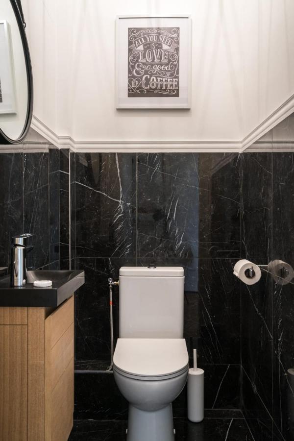Charming Apartment Near Trocadero Paris Exteriör bild